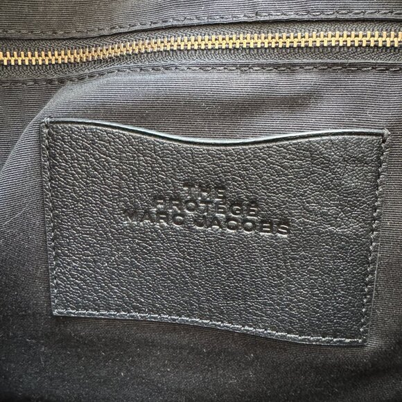 MARC JACOBS The Protege LARGE Leather Tote Color: BLACK /Gold Dust Bag - Picture 15 of 15